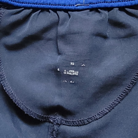 Men's Adidas Shorts - Picture 7 of 8